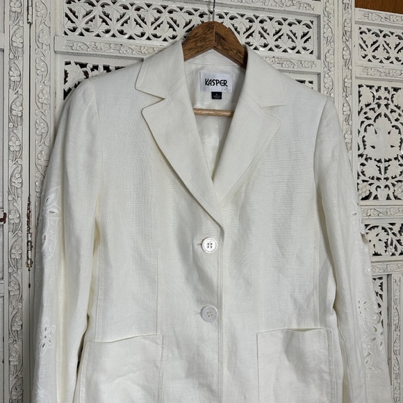 NWT Kasper 2-Piece 100% Linen Cream Ivory Embroidered Cut Out Suit Blazer Set - Picture 3 of 13